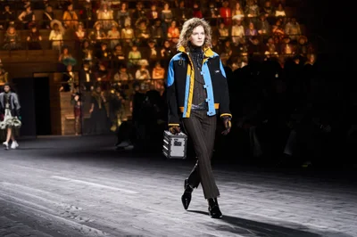 Look 7
